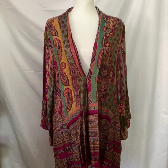 Women’s Multicolor Ornate Print Fringe Trim Top - Picture 1 of 3